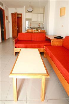 El Lago Hotel