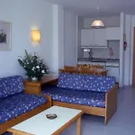 El Lago Apartments
